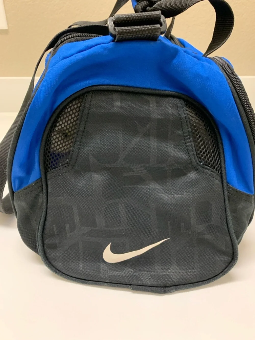 NIKE Brasilia 5 Small Duffle Bag Royal Blue with Black Accents